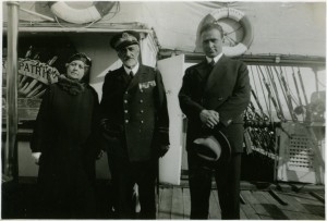 Thora Friðriksson with Charcot and Danish geologist and polar explorer Lauge Koch on the deck of the Pourqous-Pas?